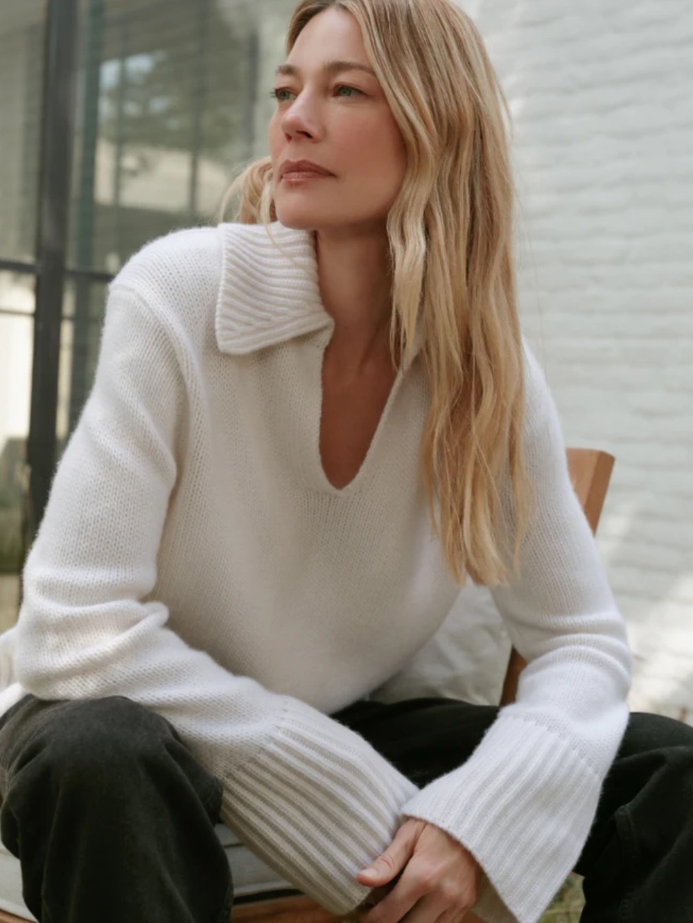 Vince Camuto Cream V-Neck Collar Sweater